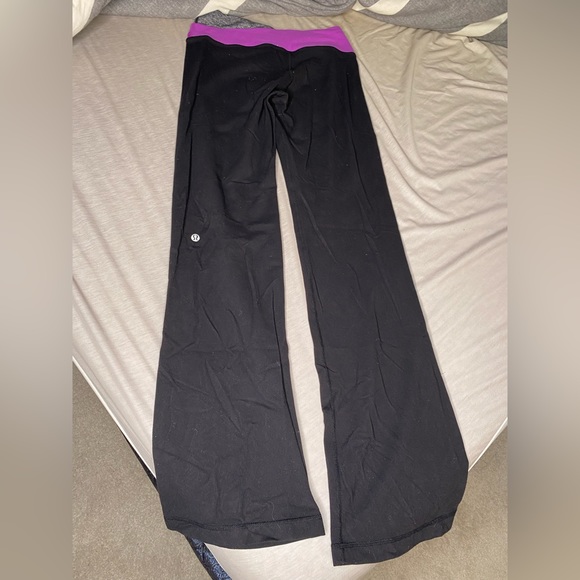 Lululemon straight leg yoga pants - Picture 5 of 6